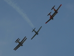 5 Pilatus P3 aus der Schweiz beim Formationsflug.